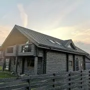 Dviejų aukštų rąstinis namas, nuotrauka 13